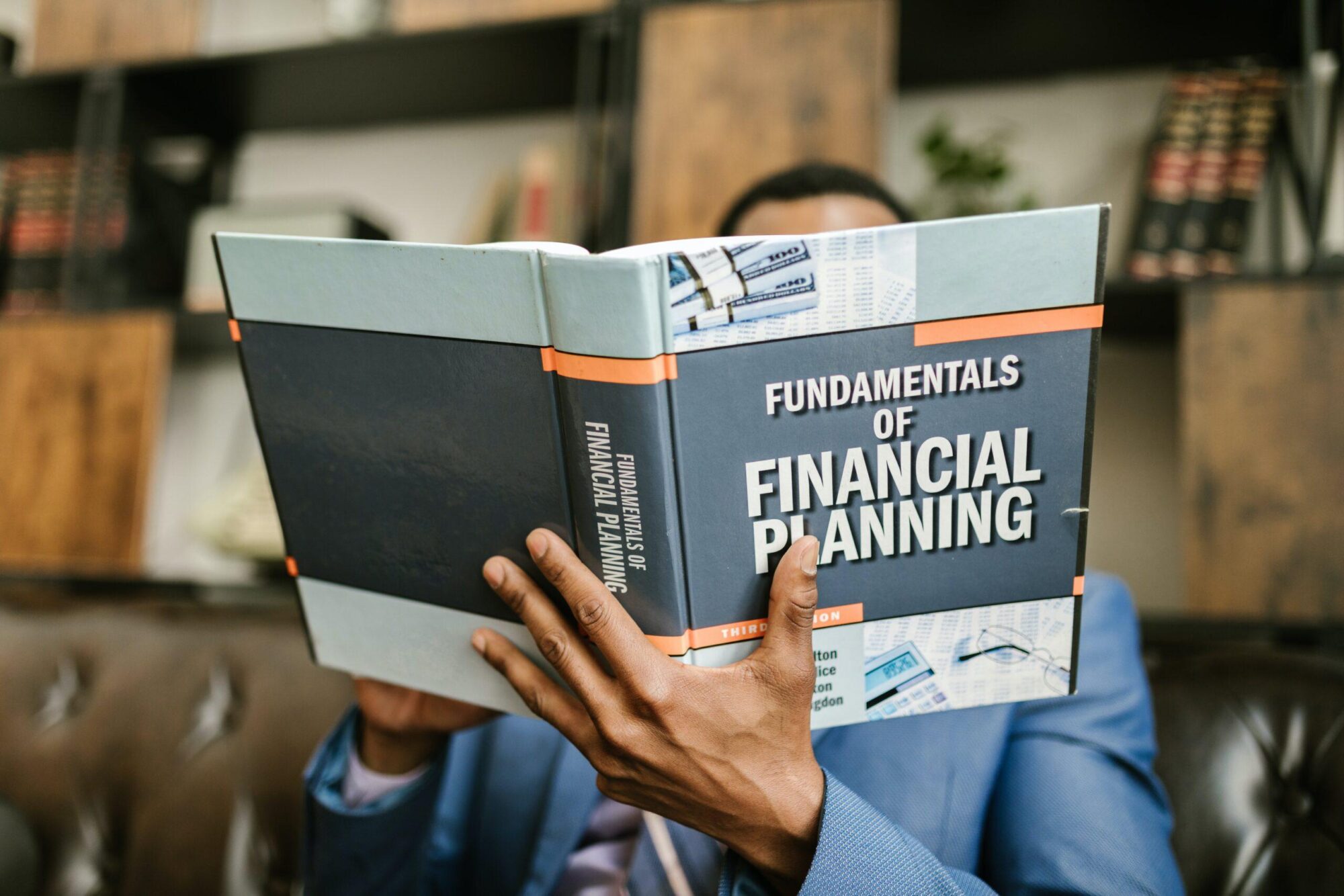 Read more about the article Navigating Financial Challenges: Overcoming Setbacks and Bouncing Back Stronger (Updated)