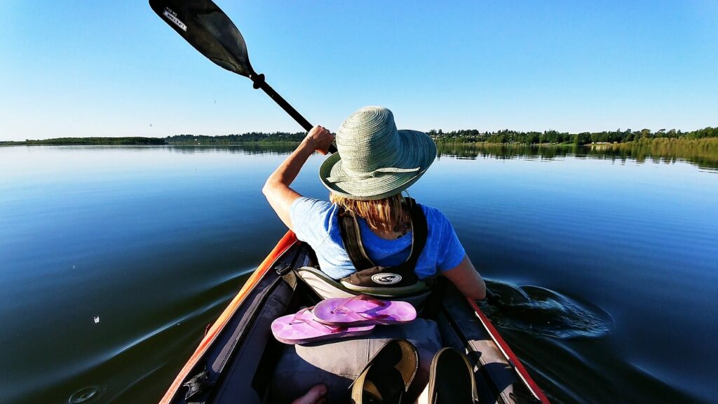 kayaking 2615279 1280