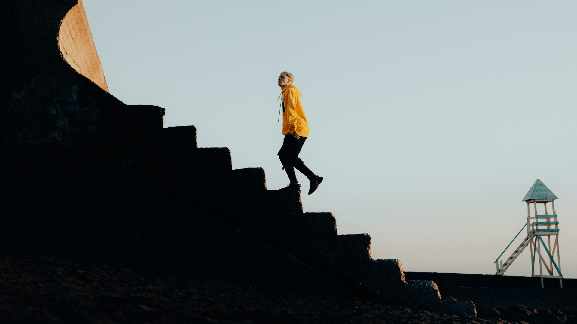 Read more about the article Scale Up Your Life: 8 Proven Steps to Personal and Professional Growth