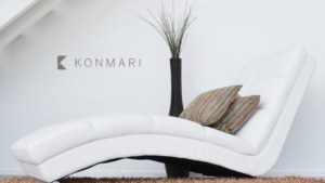 Read more about the article Marie Kondo (The KonMari Method): Tidy Mind, Tidy Life