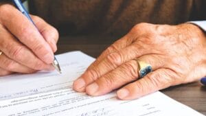 Read more about the article Estate Planning: 6 Key Moves to Secure Your Financial Legacy